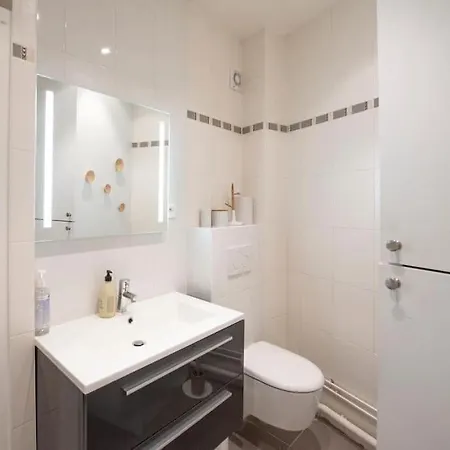 Elegant Centre Apartment Paris